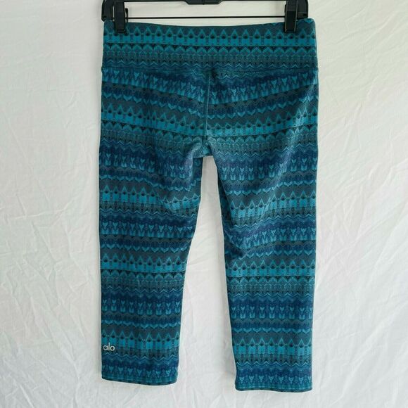 Alo Arctic Viridian Airbrush Capri Legging Size Small Yoga Cropped Crop Striped - Picture 6 of 10